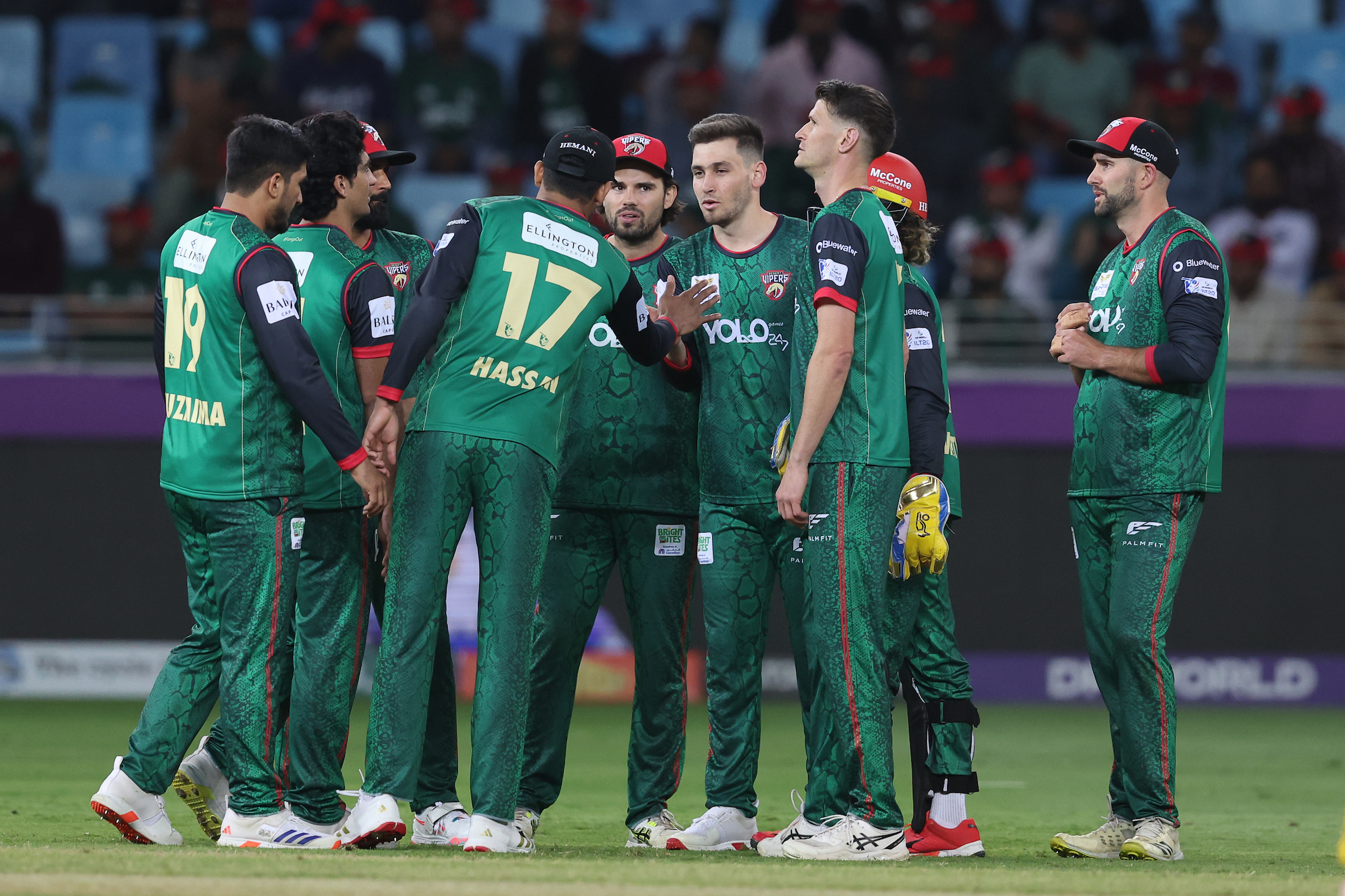 Desert Vipers cruise past Sharjah Warriorz with four-wicket win to strengthen table-top push